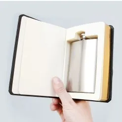 Kostümzubehör Verkaufsladen 34 "Heiliges Buch" Mit Flachmann